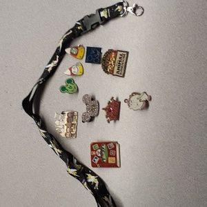 Disney lot of 10 trading pins, including 4 hidden Mickeys and FREE Tink lanyard.